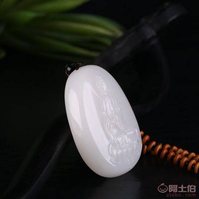 宏鈺玉器 匠心傳承，和田羊脂白玉觀音吊墜的守護之美